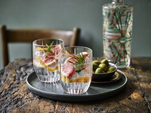 Ealing Gin Grapefruit Serve